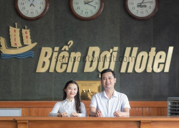 Lễ tân mở cửa 24h