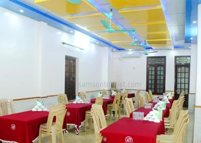 Nhà hàng rộng rãi nằm ngay tầng 1