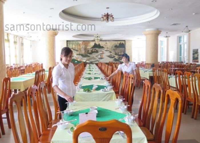 Phòng ăn với sức chứa lớn Phòng ăn với sức chứa lớn