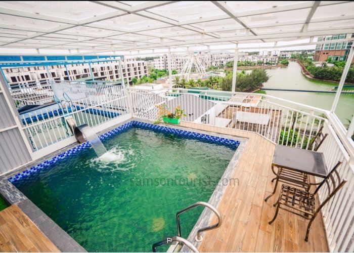 Toàn cảnh hồ bơi của Eden Hotel