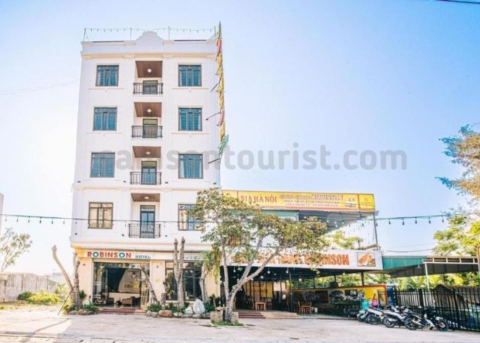 khách sạn robinson sầm sơn