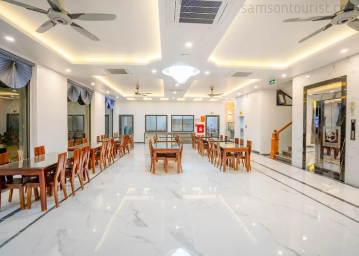 Không gian nhà hàng với sức chứa lớn khách sạn Đại Dương Sầm Sơn