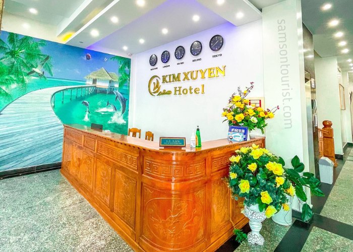 Quầy lễ tân của KS