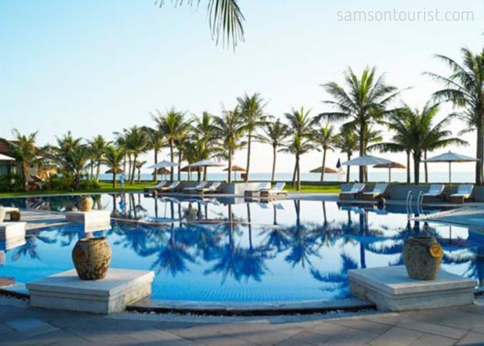 Bể bơi hiện đại tại Vạn Chài Resort 4 Sao Sầm Sơn Có Bể Bơi