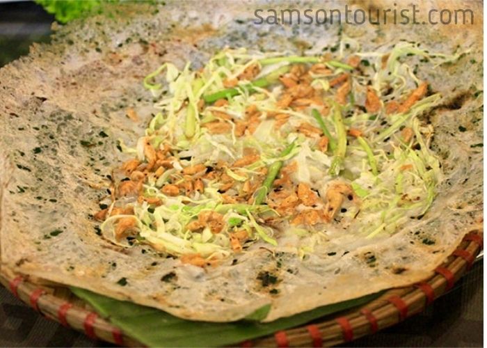 Món bánh khoái tép là món ăn vặt được rất nhiều người yêu thích