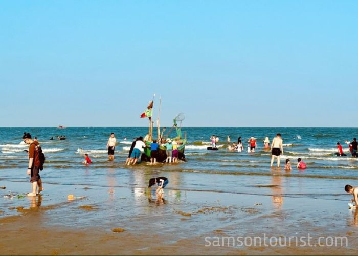 Đời sống lao động của người dân làng chài