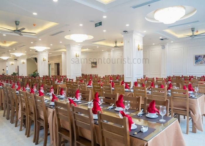 Nhà hầng ăn với sức chứa lớn 