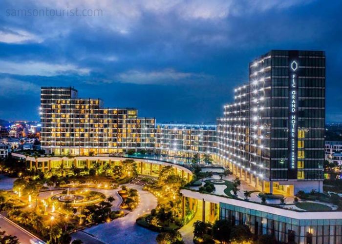 Toàn cảnh khách sạn 4 sao Sầm Sơn có bể bơi FLC Grand Hotel