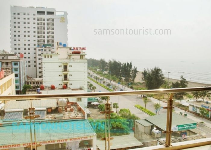 Hành lang rộng view biển