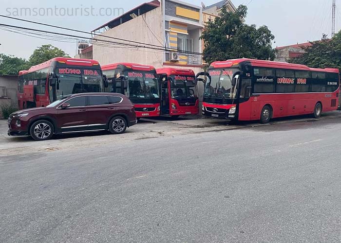 Xe khách Yên Nghĩa Sầm Sơn của đơn vị Hùng Hoa